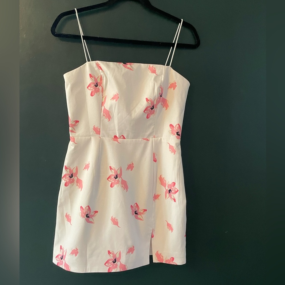 NWT Hello Molly Rio Vista Dress. White grounded pink floral print. Size 6/Medium - Picture 6 of 13